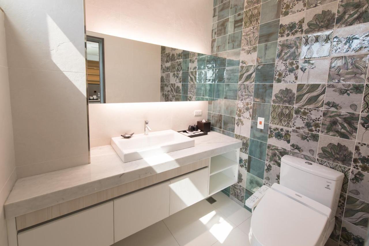 He-Jia Hotel Miaoli Eksteriør billede
